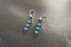 Silver earrings with turquoise LH045