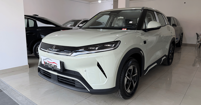 BYD Yuan Up Smart Driving 401KM Leading photo