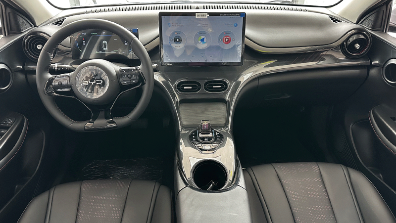 BYD E2 Luxury photo