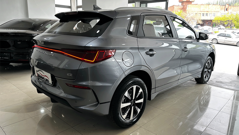 BYD E2 Luxury photo