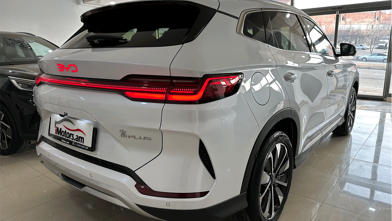 BYD Song Plus Flagship Edition 2025 photo