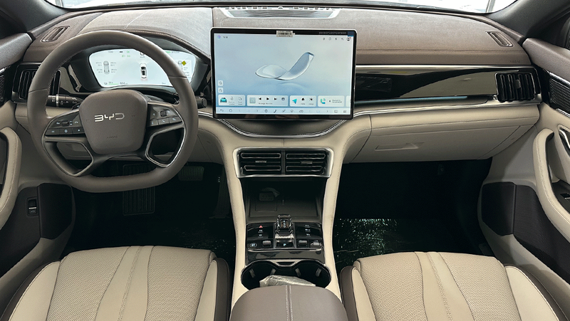 BYD Song Plus 605KM Flagship Smart Edition photo