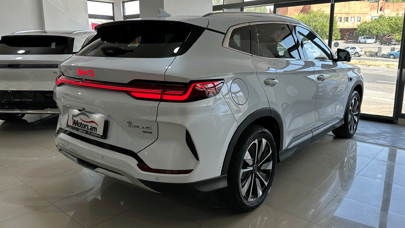 BYD Song Plus 605KM Flagship Smart Edition photo