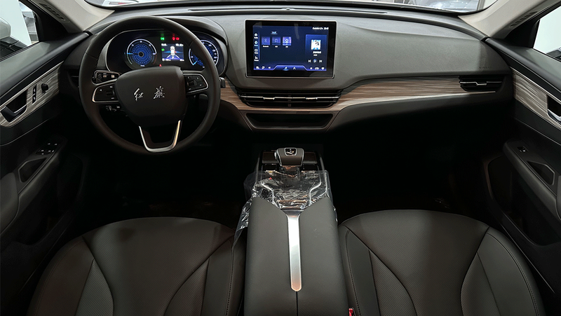 Hongqi E-QM5 500km photo