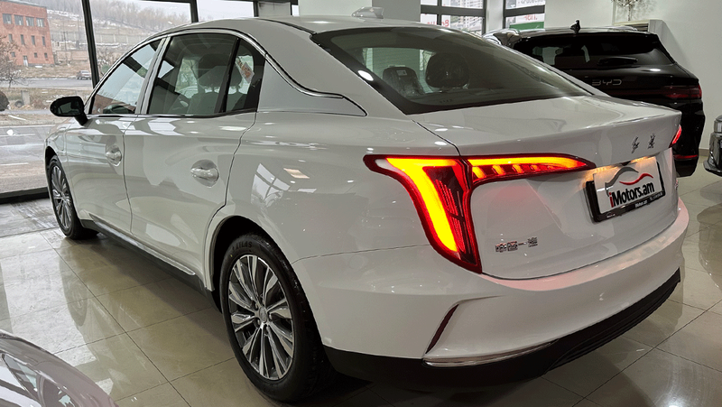 Hongqi E-QM5 500km photo