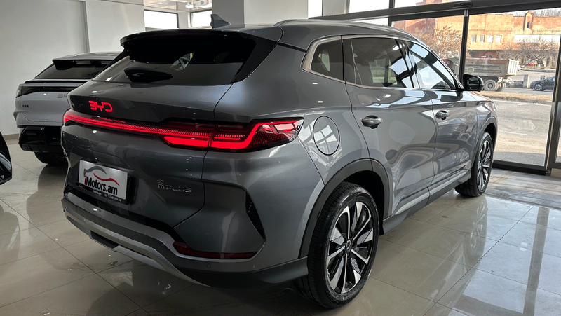 BYD Song Plus  Flagship Edition 2025 photo