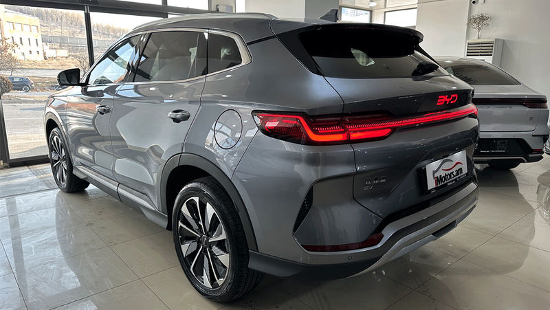 BYD Song Plus  Flagship Edition 2025 photo