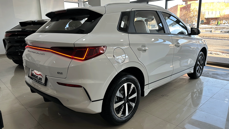 BYD E2 Luxury photo