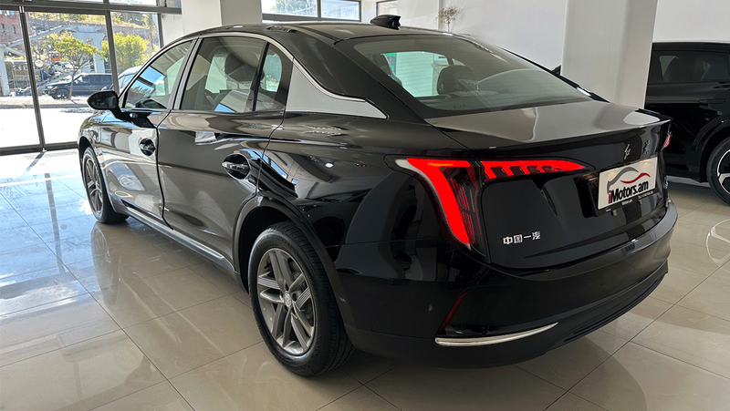 Hongqi E-QM5 500km photo