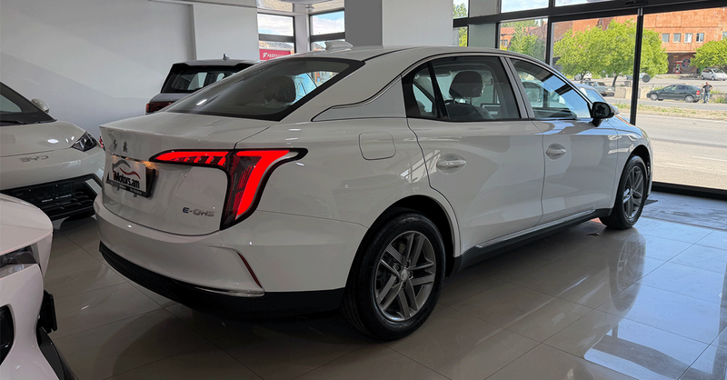 Hongqi E-QM5 500km photo