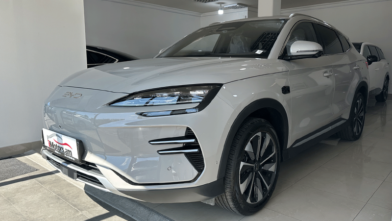 BYD Song Plus 605KM Flagship Smart Edition photo