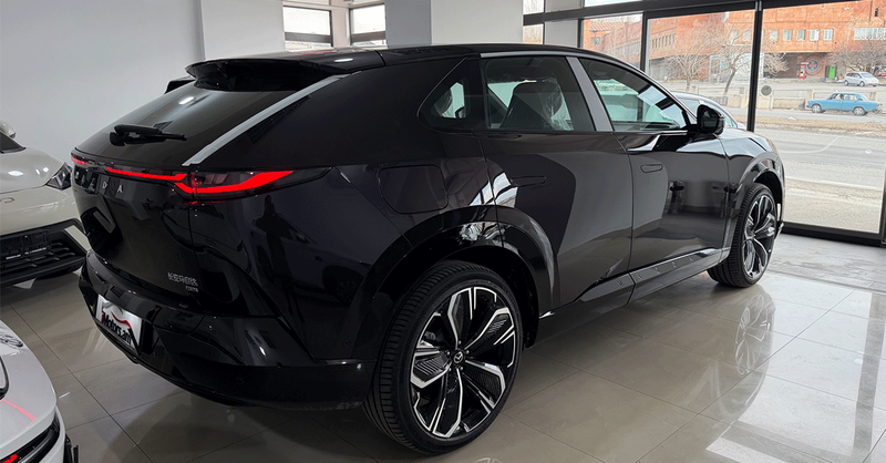 Mazda EZ-60 600 Max photo