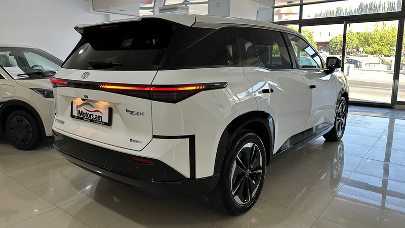 Toyota BZ3X 430 Air photo