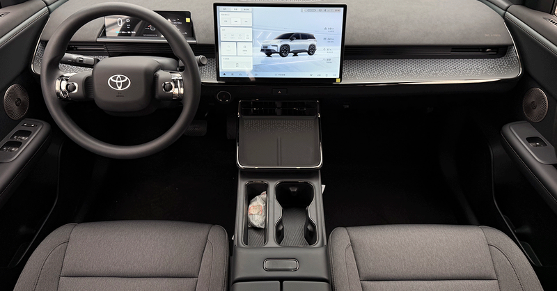 Toyota BZ3X 430 Air photo