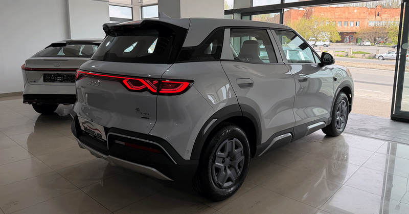 BYD Yuan UP 401KM Smart Driving Vitality photo