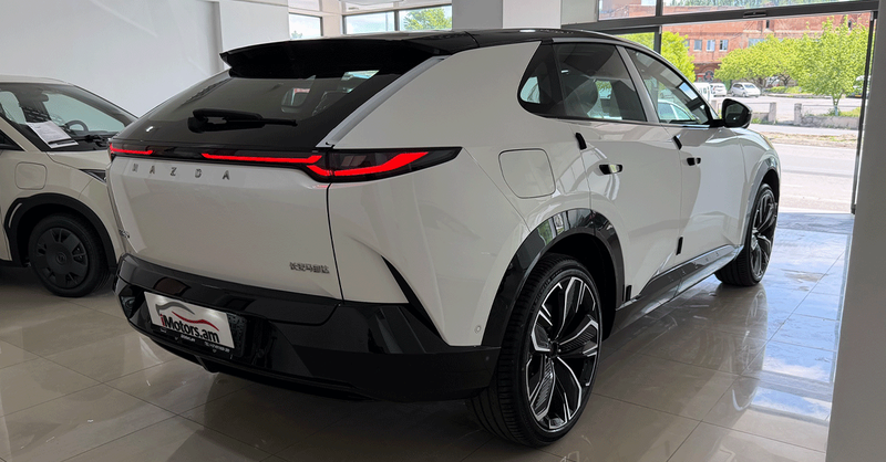 Mazda EZ-60 200 Max photo