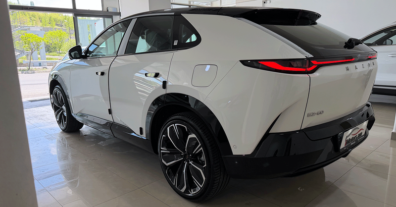 Mazda EZ-60 200 Max photo
